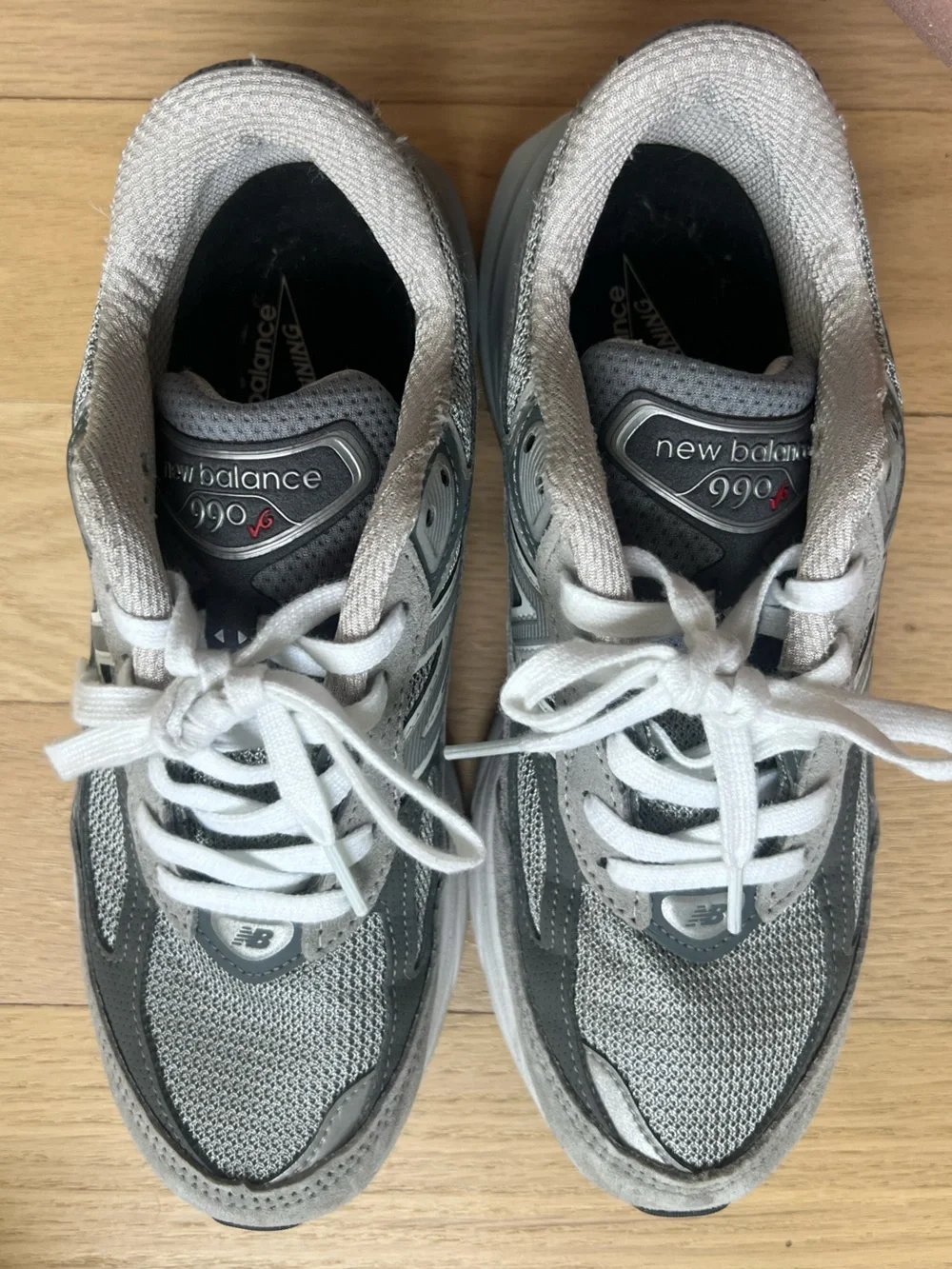 New Balance 990 Sneakers - Gray & White
